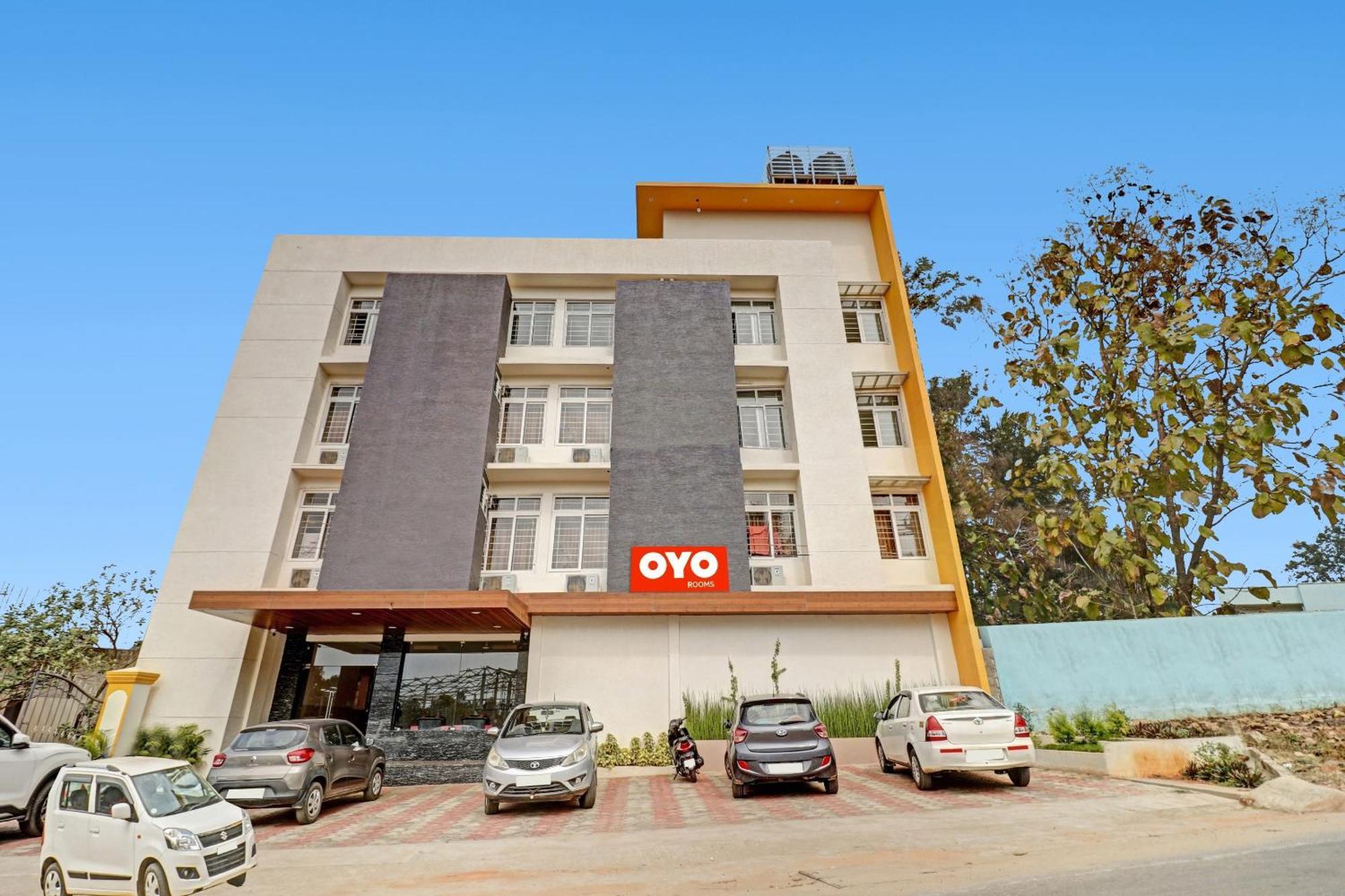 Hotel O Formula Vanivilasa Puram Экстерьер фото