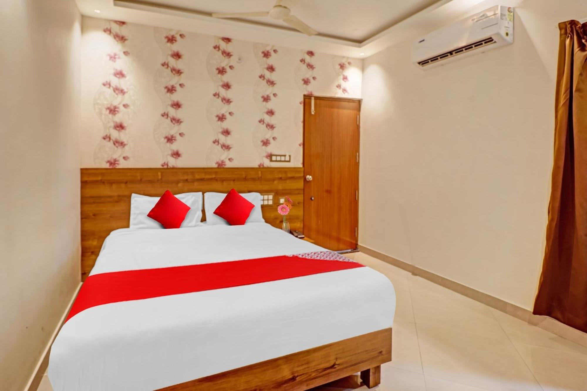 Hotel O Formula Vanivilasa Puram Экстерьер фото